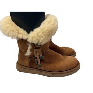 UGG Boots Womens 8 Chestnut Azalea Charms Sheepskin Tan Brown Boho Cozy